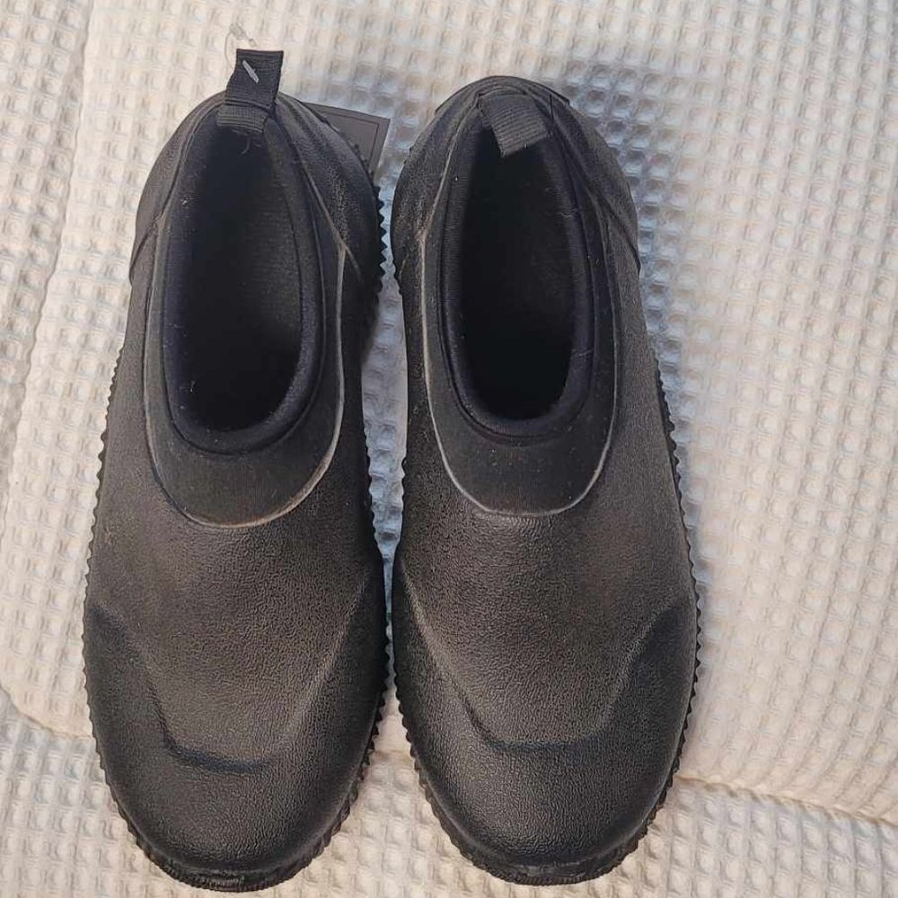 Servus by Honeywell Men's 5 Women's 6 slip on muck boots